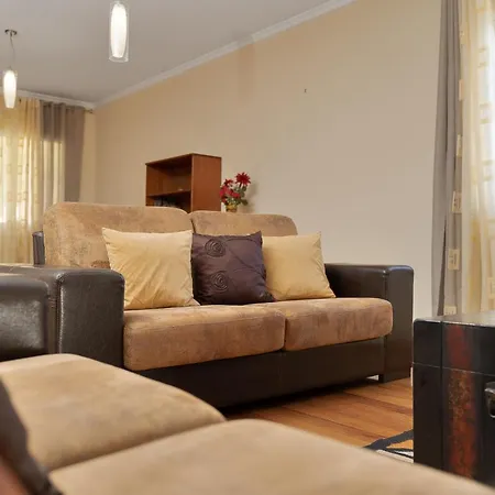 فيلة Arco Da Calheta Villa *