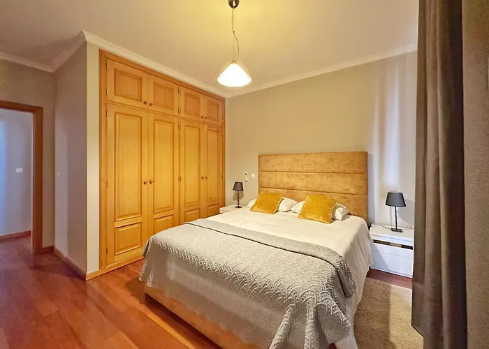 Arco Da Calheta Villa